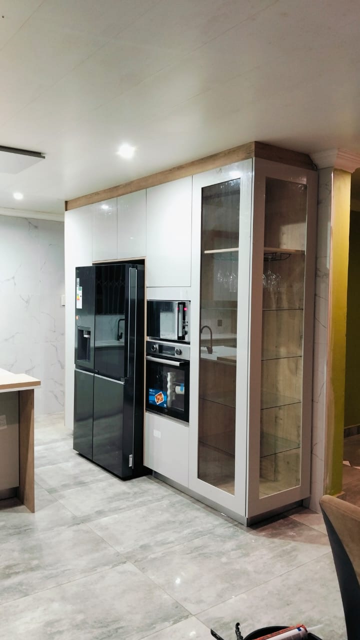 Gloss Kitchen & Display