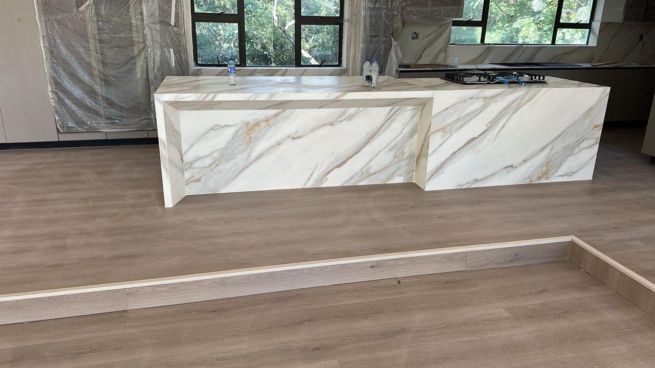 Marble Island & Flooring